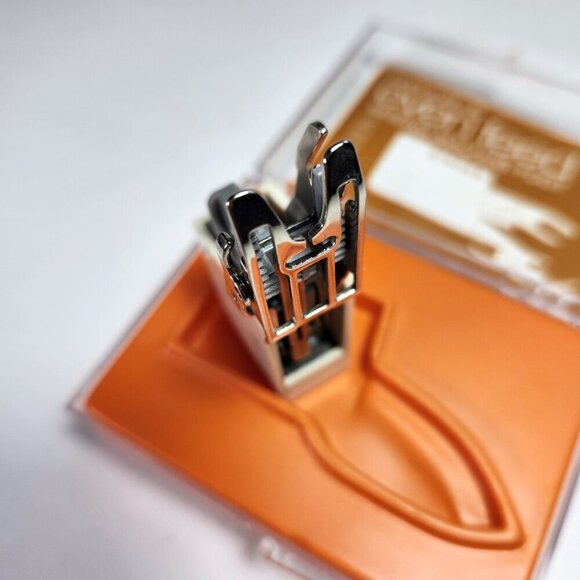 Singer Smooth and Even Feed Sewing Machine Foot C-400 Model Original Case - Picture 5 of 6
